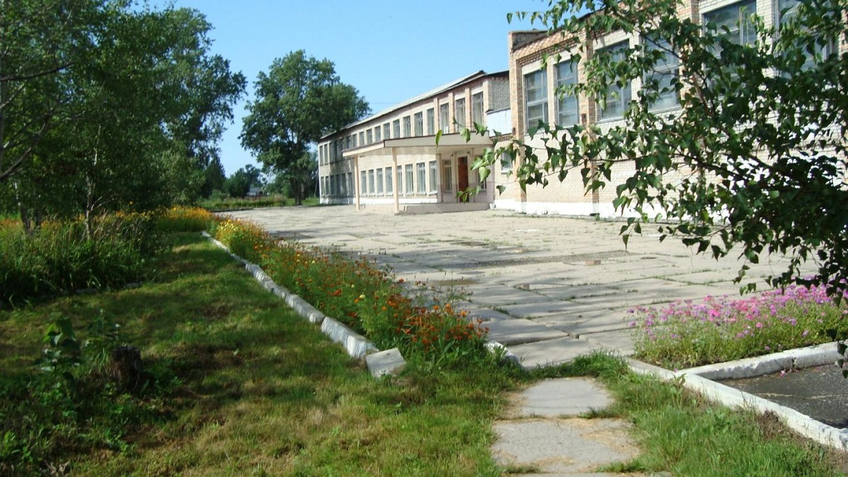 Школьный двор Школьный двор